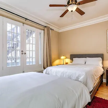 Brownstone In Gold Coast Apartment Chicago Exterior photo