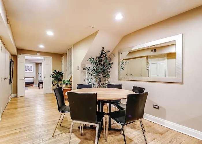 Brownstone In Gold Coast